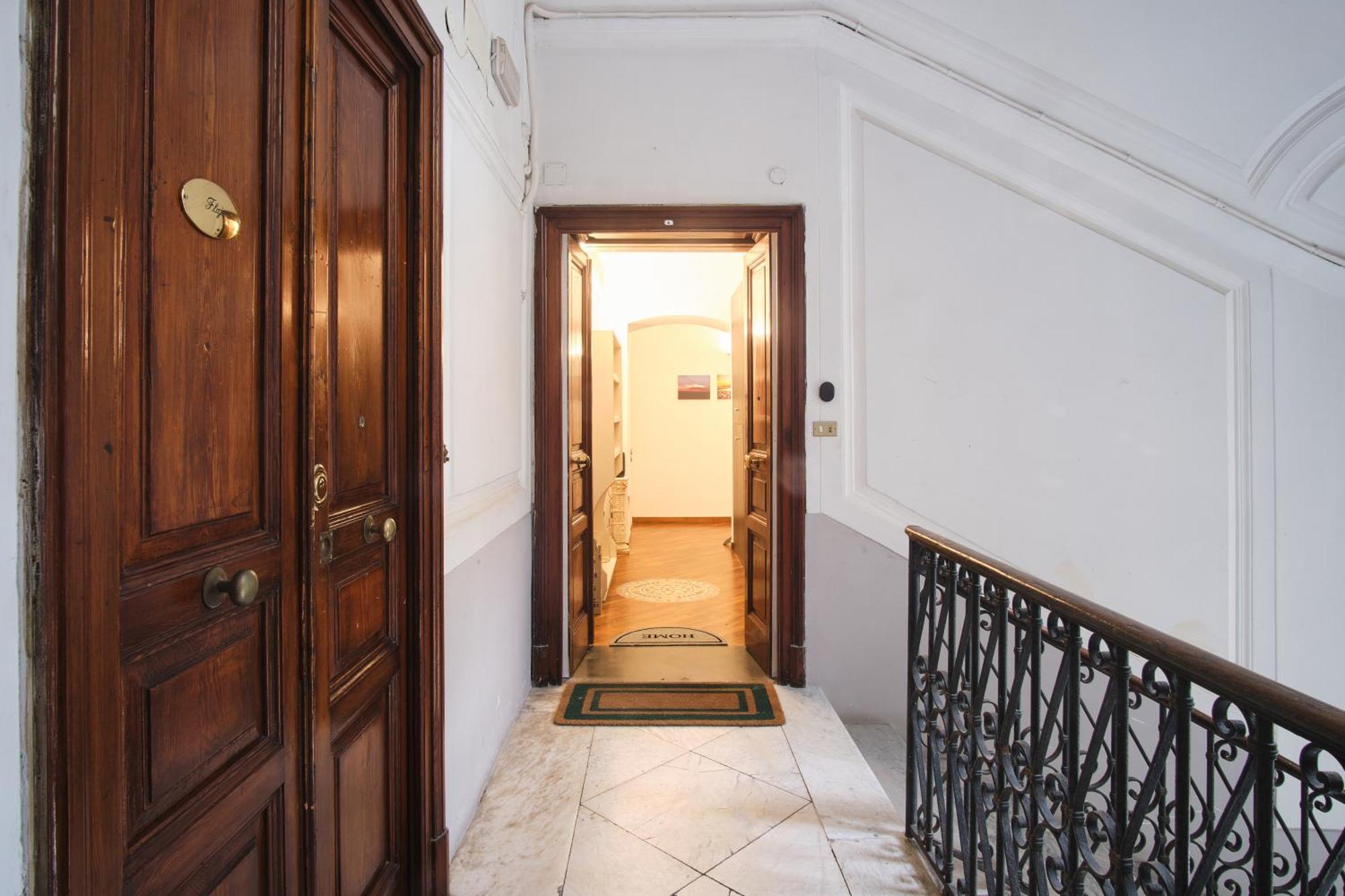 Pink Star Napoli Luxury Apartment Bagian luar foto